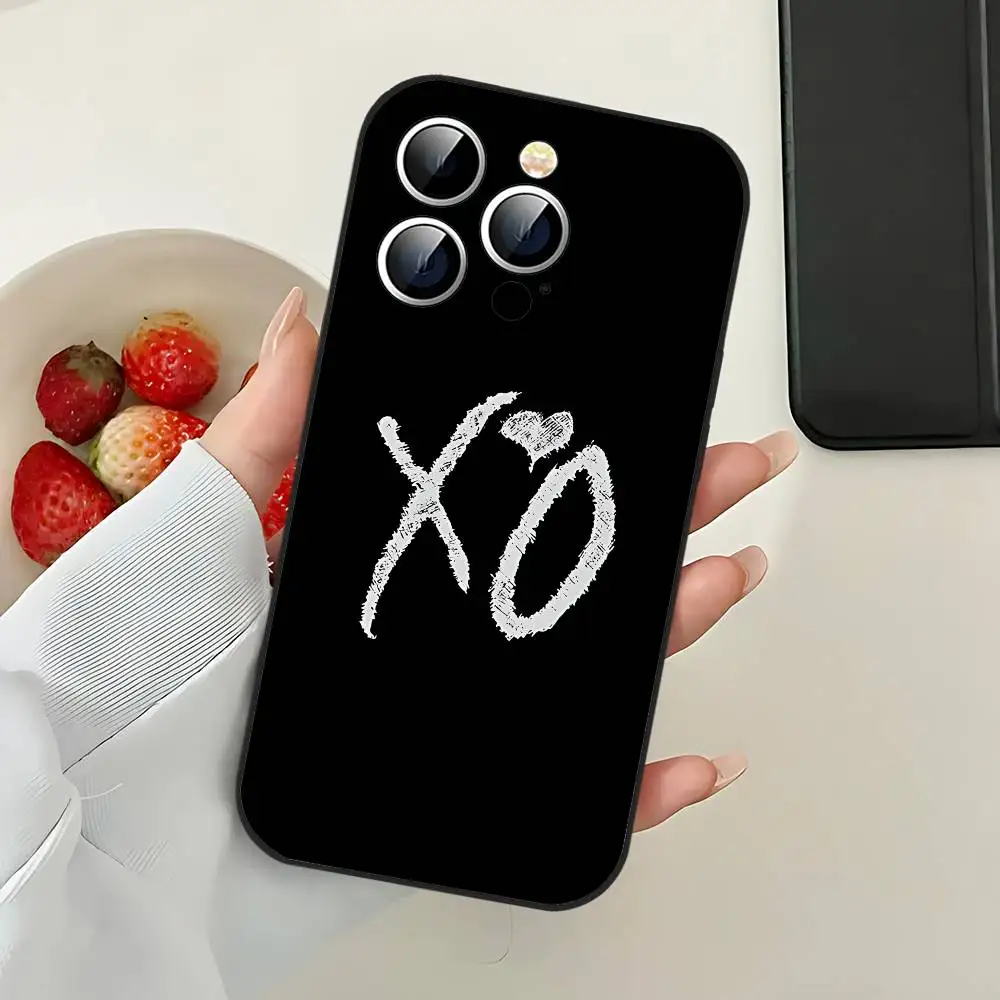 위켄드 미니멀리스트 포스터 폰 케이스 아이폰 17 16 - Phone Accessories Poster 리뷰 및 가격
