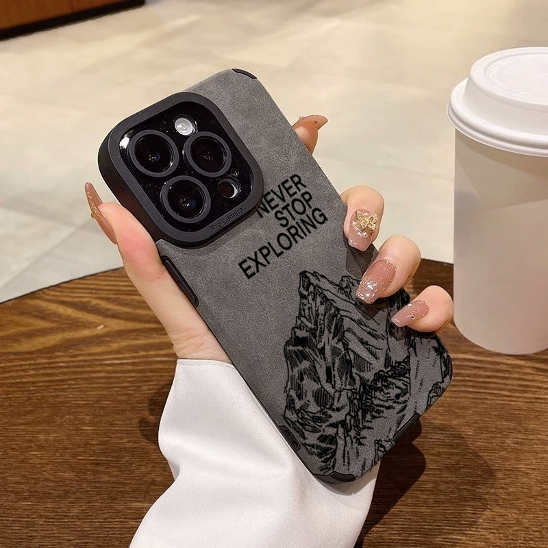 세련된 디자인의 'Never Stop Exploring - Phone Accessories Kiosk 리뷰 및 가격